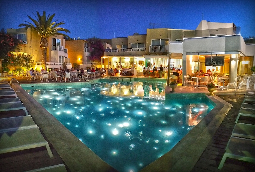 Nefeli Hotel - carbon neutral hotel in Rethymno