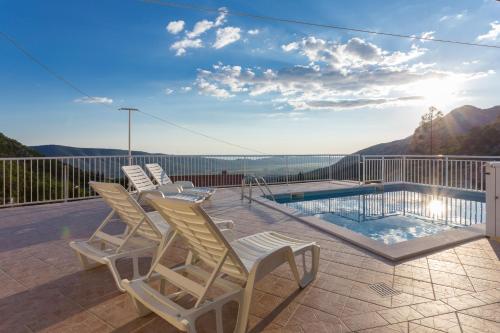 Holiday Home Urlović — 4-Star Luxury Hotel in Cavtat, Croatia
