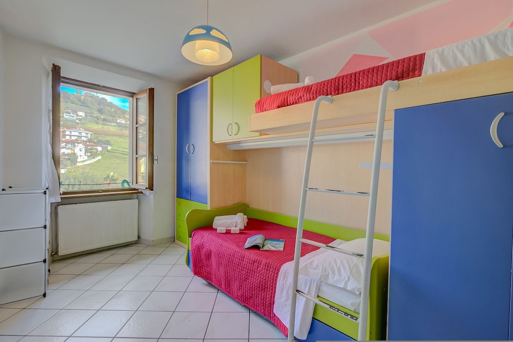Cascate Del Varone Apartment — 4-Star Luxury Hotel in Riva Del Garda, Italy