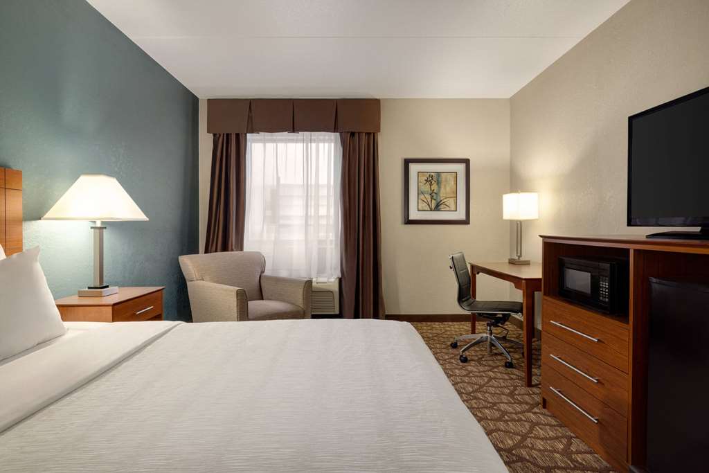 AmericInn by Wyndham Grand Rapids Airport North - photo 15