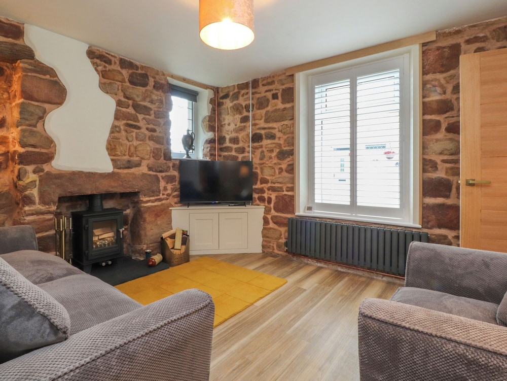 Woodman Cottage — 4-Star Luxury Hotel in Morecambe, United Kingdom