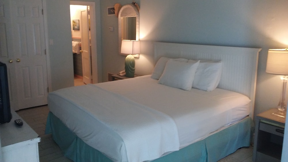 Pineapple Villas on Laguna Beach - photo 47