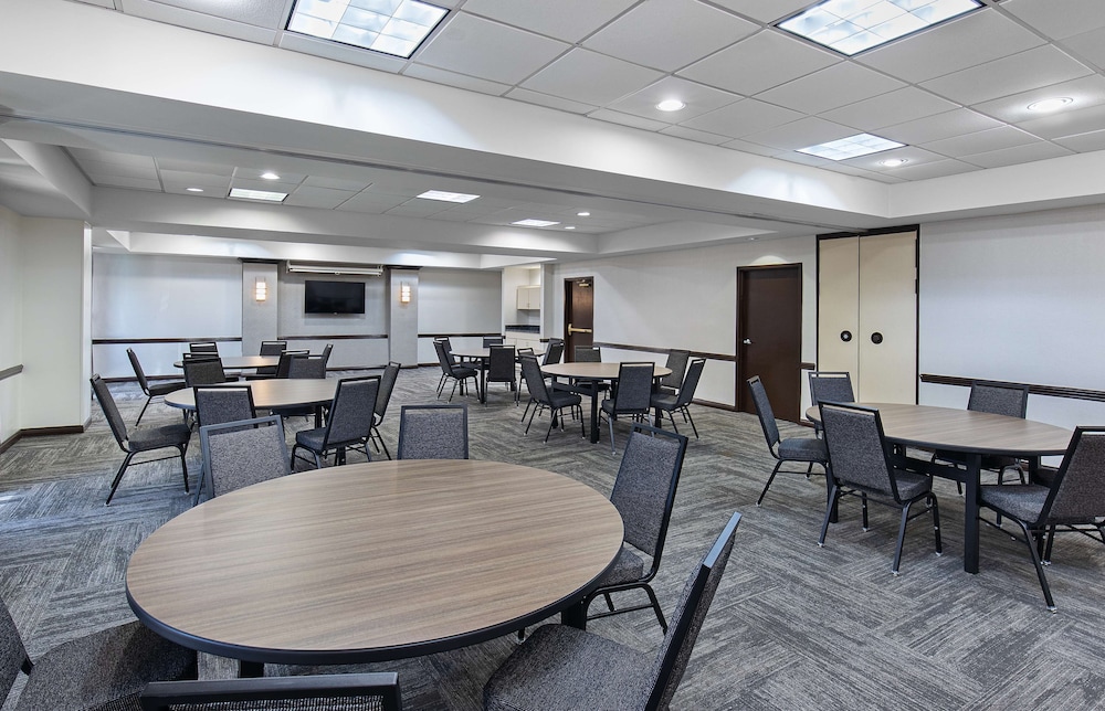 Hyatt Place Louisville East - photo 48