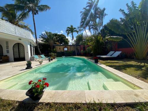 Villa Blue Ravnal — 4-Star Luxury Hotel in Saint-Pierre, Réunion