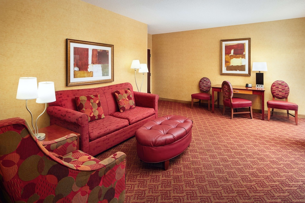 Embassy Suites by Hilton Charlotte Concord Golf Resort & Spa - photo 35