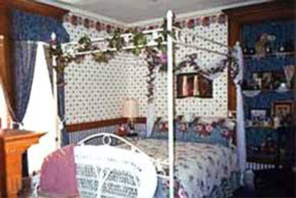 Gallets House B&B — Olean — photo 3