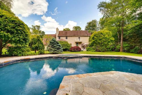 Serene Hudson Valley Escape with Pool and Grill