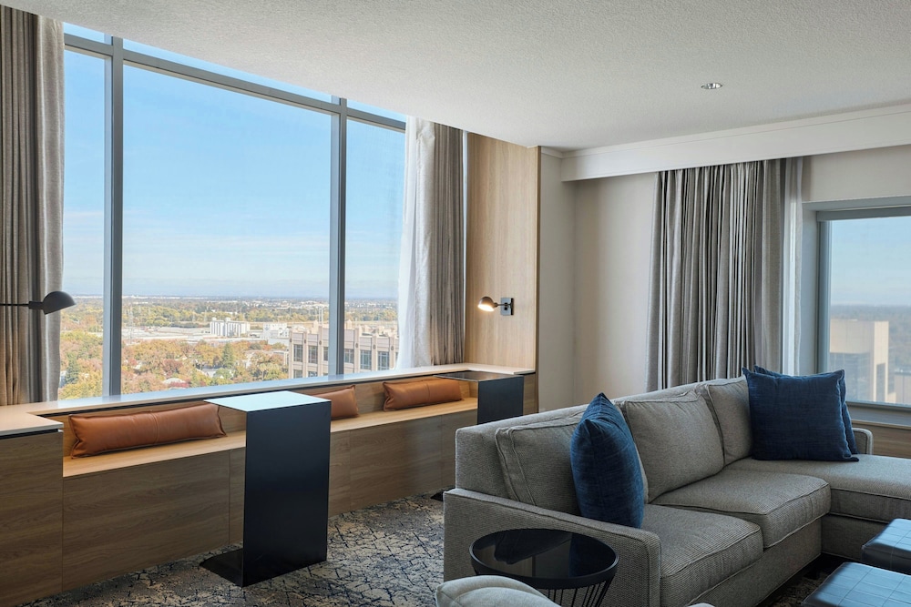 Sheraton Grand Sacramento Hotel - photo 60