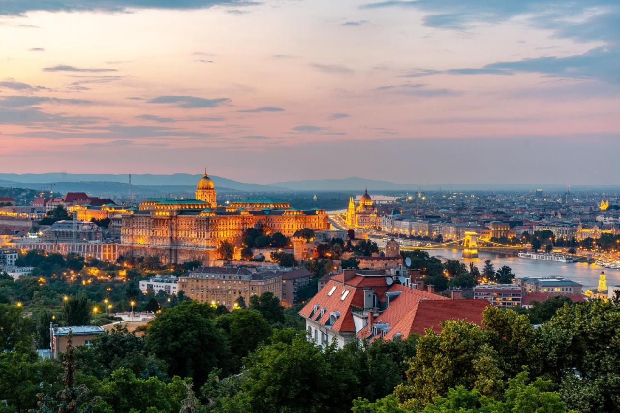 Apartment on Gellert Hill Budapest Downtown with Free Garage & Castle View — 4-Star Luxury Hotel in Budapest, Hungary