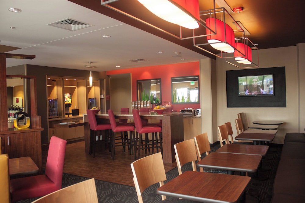 Towneplace Suites Beaumont Port Arthur - photo 17