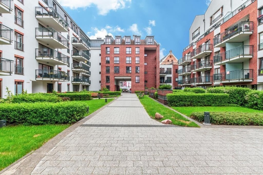 Szafarnia Marina & City Center by Downtown Apartments — 4-Star Luxury Hotel in Gdansk, Poland