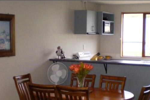 Les Troupes Apartments