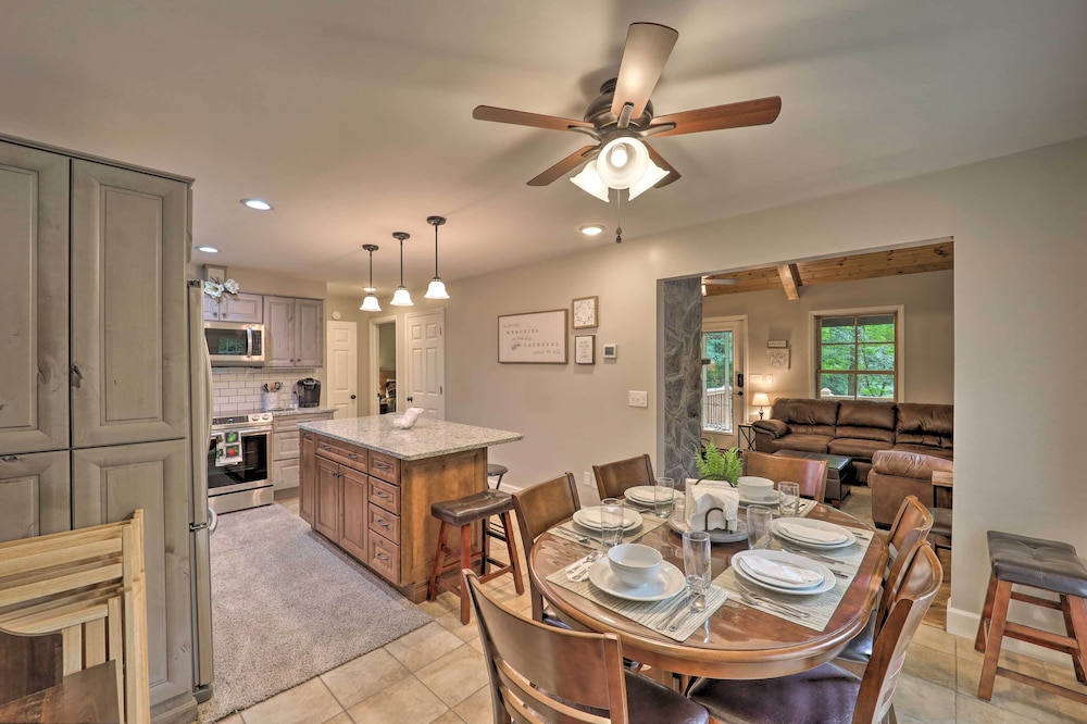 Golf and Resort Amenities Newland Mountain Cabin - photo 5