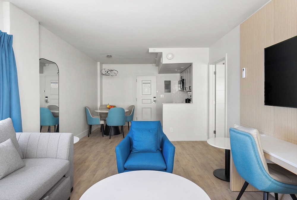 Ocean Sky Hotel and Resort - photo 21