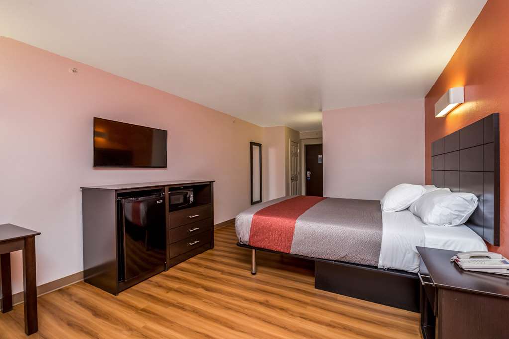 Motel 6 Peoria IL - photo 11