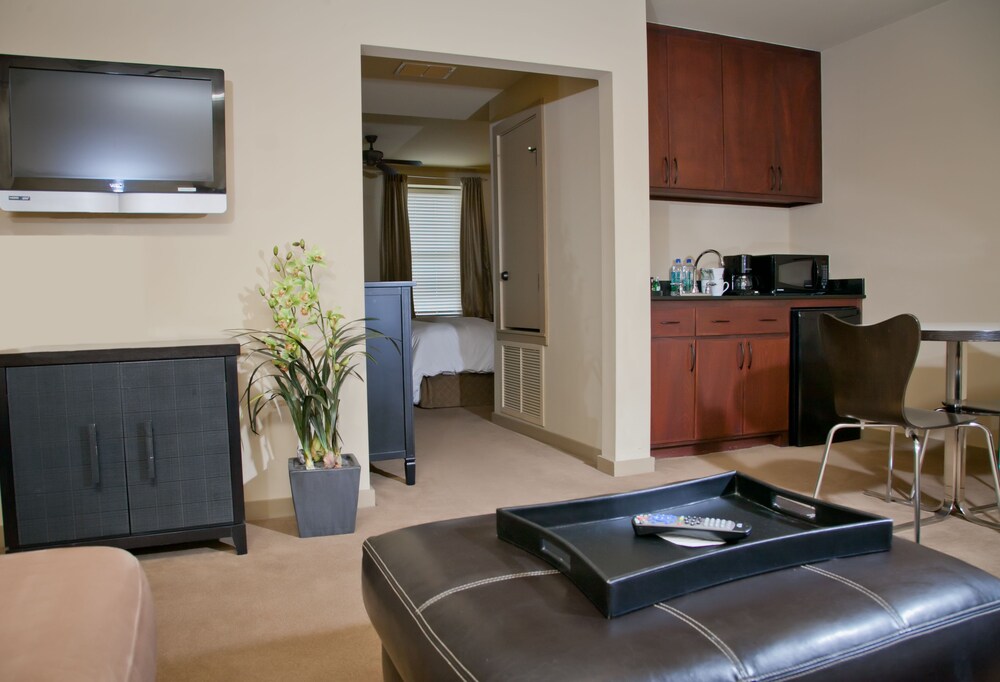 V Boutique Hotel - photo 14