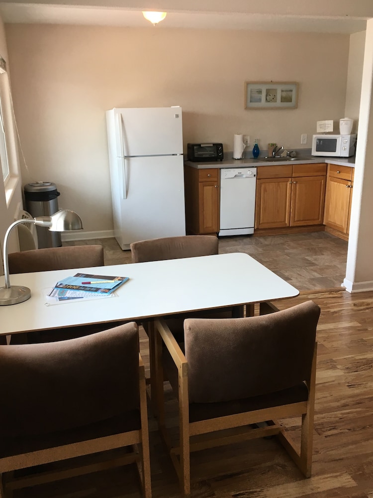 Clear Lake Cottages & Marina - photo 34