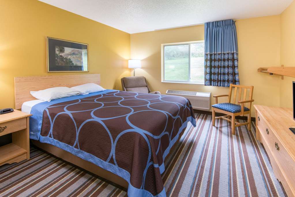 Super 8 by Wyndham Medina - photo 12
