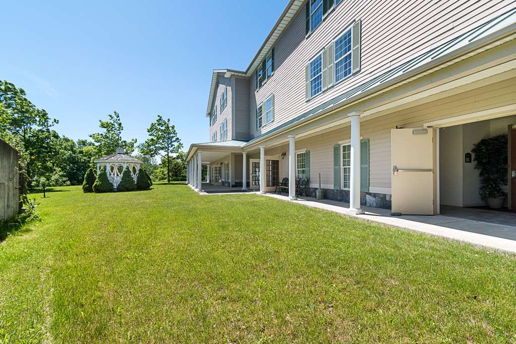 Quality Inn & Suites Schoharie near Howe Caverns - photo 32