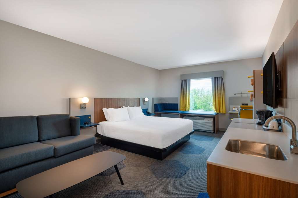 Microtel Inn & Suites by Wyndham Winchester - photo 29