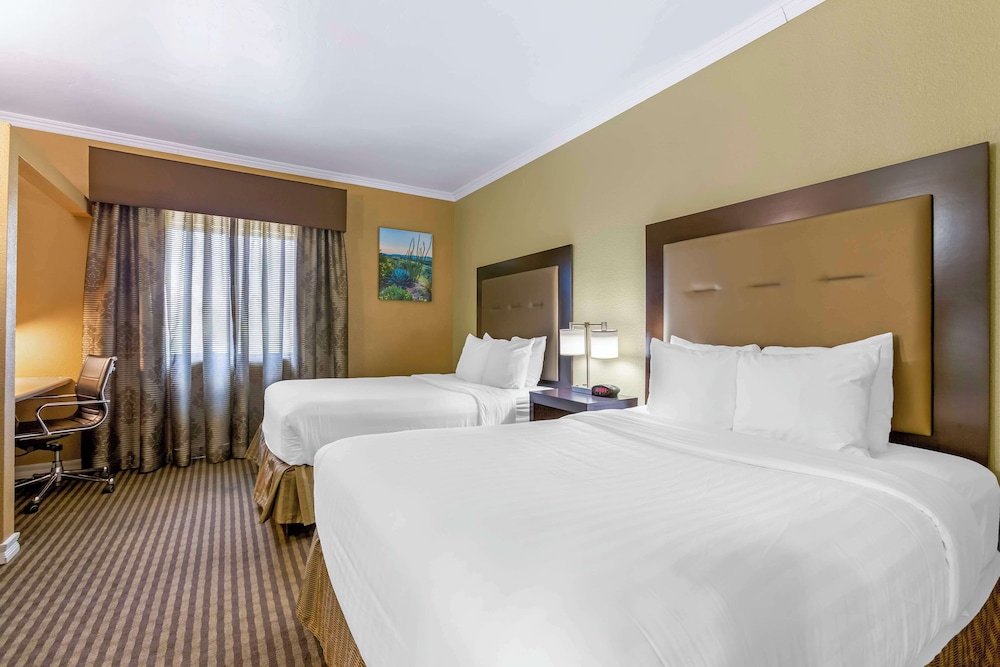 Royal Sun Hotel & Suites - photo 16