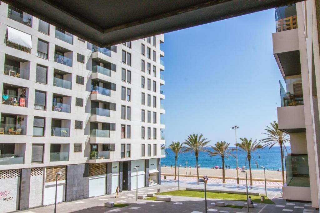 Expoholidays Primera Linea de Playa Villapepita Parking Gratis — 4-Star Luxury Hotel in Almeria, Spain