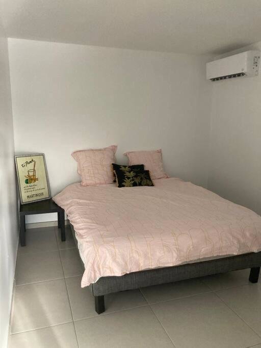 Kaz'antillaise Appt Avec Piscine Ti Maeva 3 4P. Le Lamentin — 4-Star Luxury Hotel in Le Lamentin, Martinique
