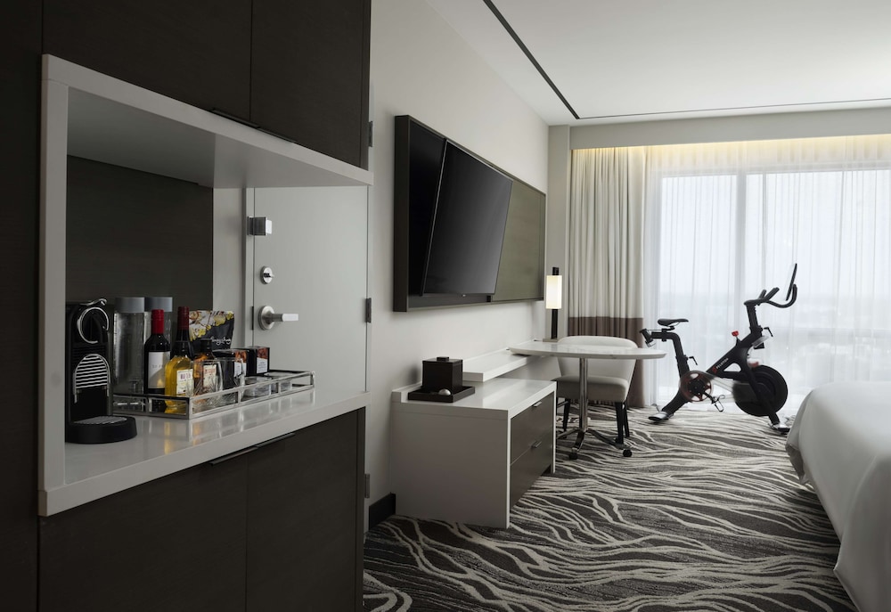 Hilton Miami Aventura - photo 22