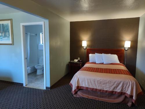 Economy Inn Richmond - photo 14
