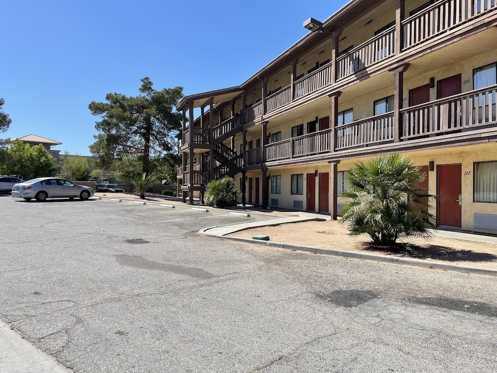Palms Inn & Suites - photo 29