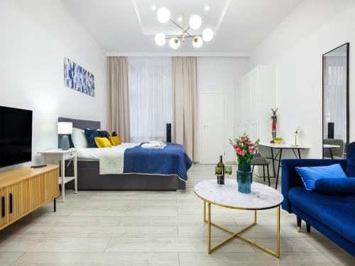 TRUE COLORS Old Town Apartments Wawel & Vistula River Homelike Kraków — 4-Star Luxury Hotel in Krakow, Poland