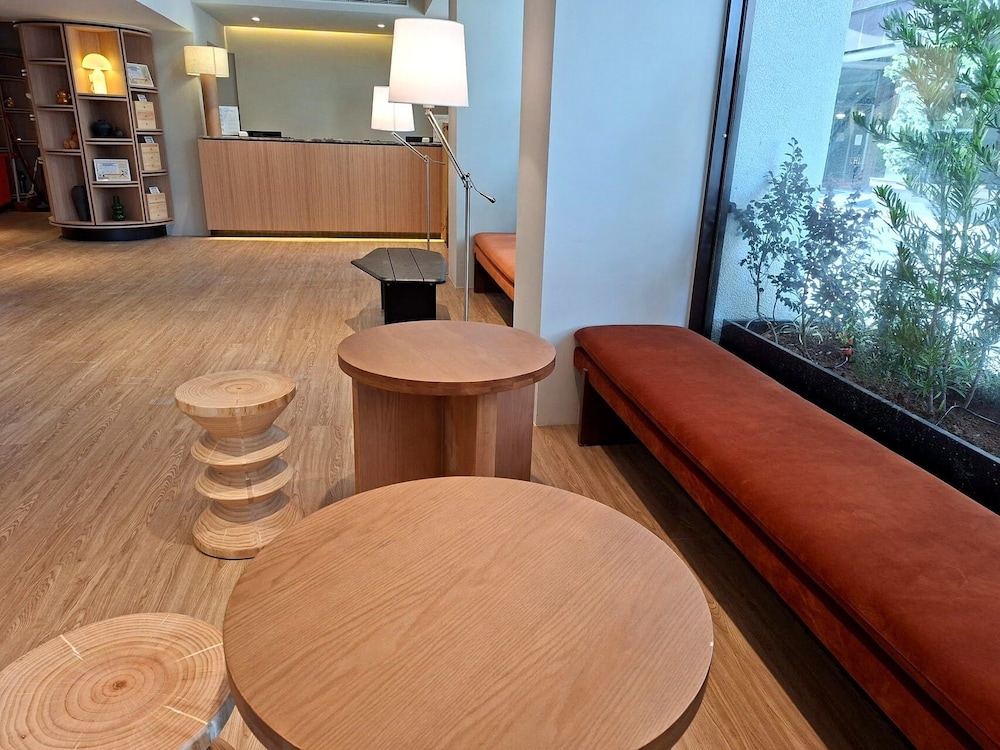 Galaxy Hotel - carbon neutral hotel in Taoyuan