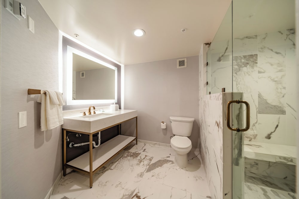 Courtyard by Marriott San Diego Downtown Little Italy - photo 37