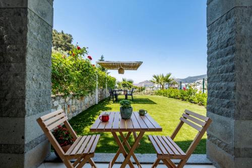 2 1 House in Bodrum center with sea view and big private garden — 4-Star Luxury Hotel in Bodrum, Turkey