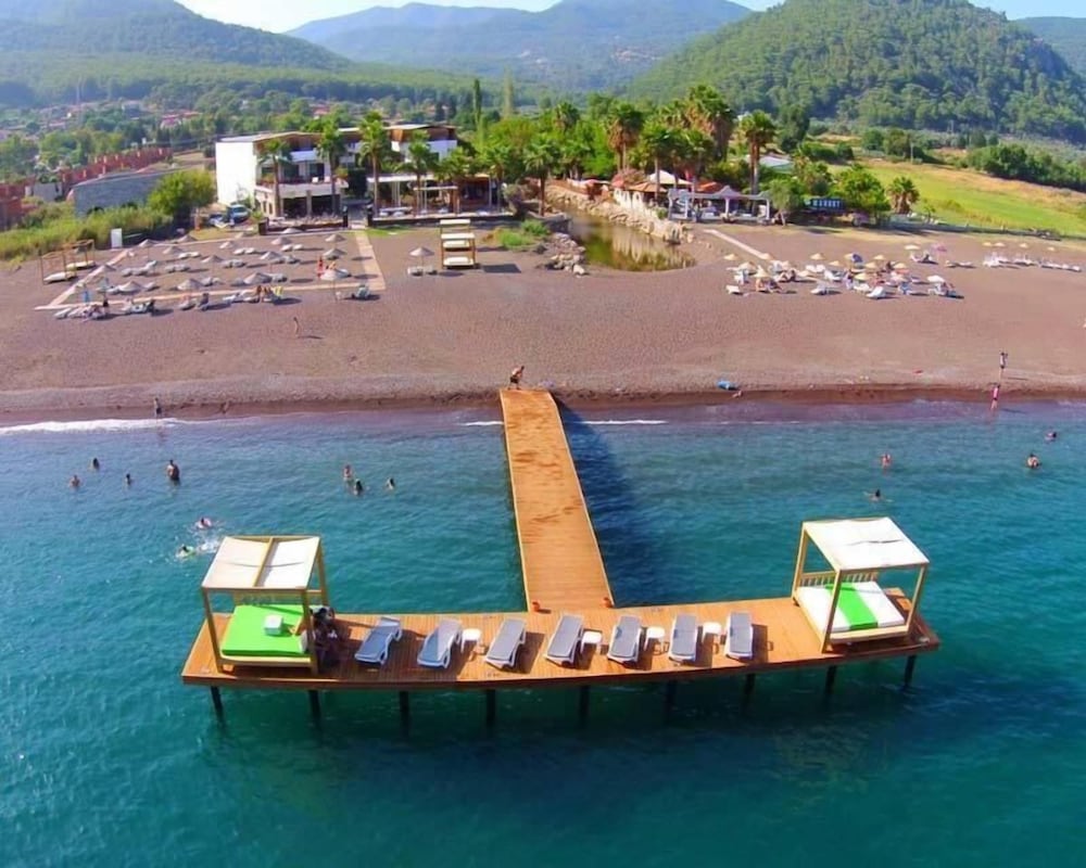 Ekincik Beach Hotel - carbon neutral hotel in Koycegiz