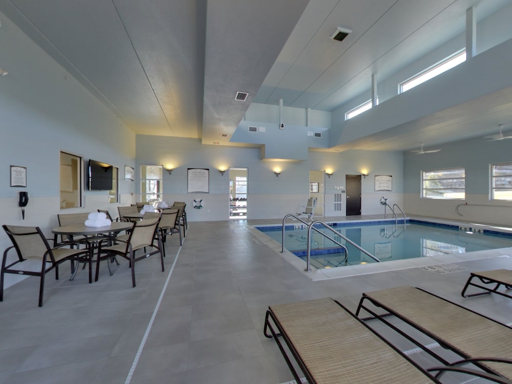 Staybridge Suites Madison Fitchburg - photo 54