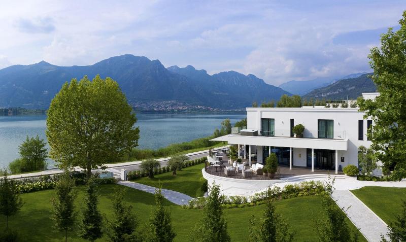 Bianca Relais by R Collection Hotels — 5-Star Luxury Hotel in Oggiono, Italy
