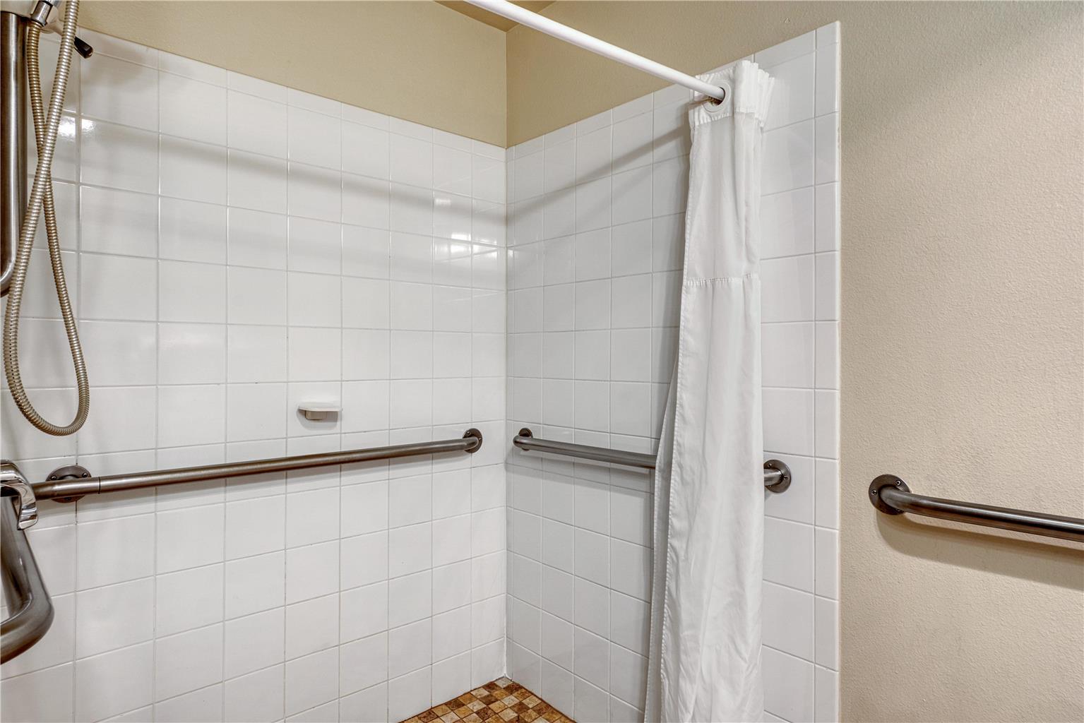 Best Western Alderwood - photo 25