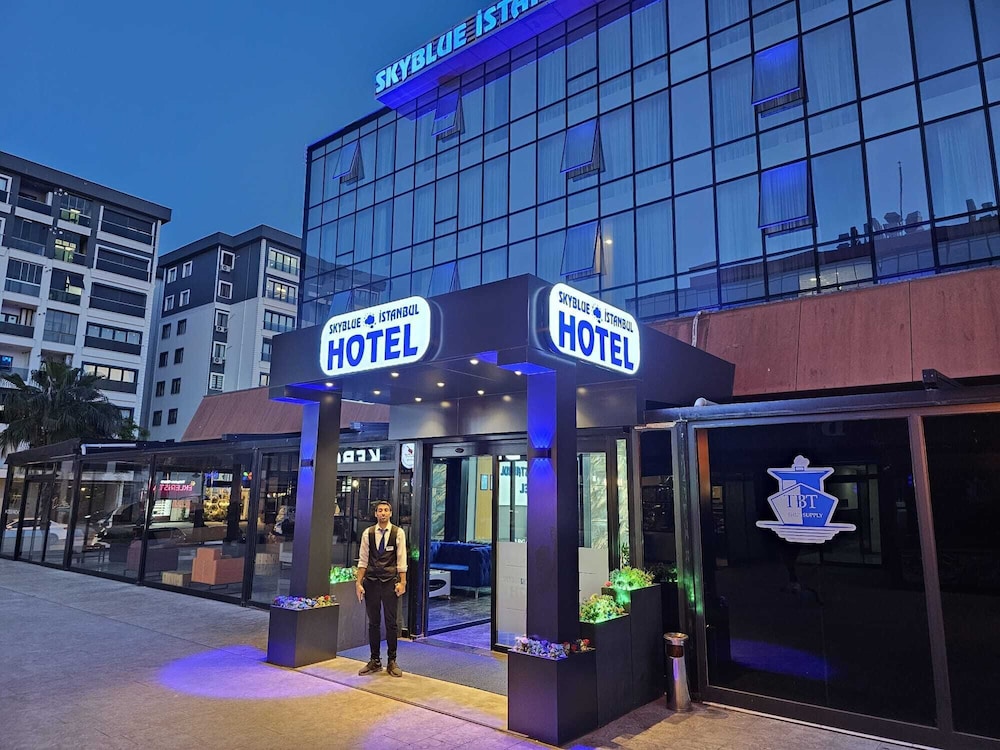 Skyblue Istanbul Hotel in Tuzla, Turkey