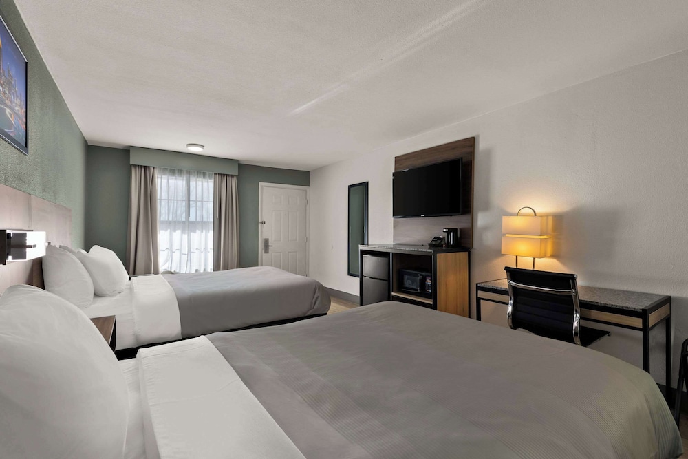 Deer Acres Inn - photo 17