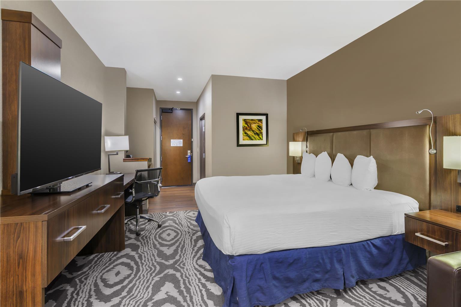 Best Western Plus Williston Hotel & Suites - photo 19