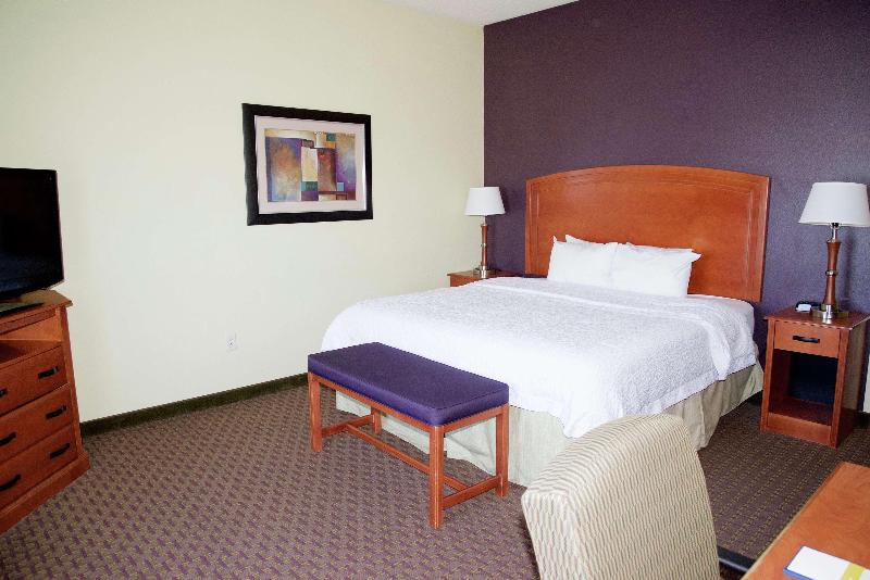 Hampton Inn & Suites Moline Quad City Int'l Aprt - photo 32