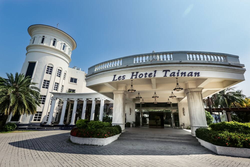 Les Hotel Tainan — 4-Star Luxury Hotel in Tainan, Republic of China Taiwan