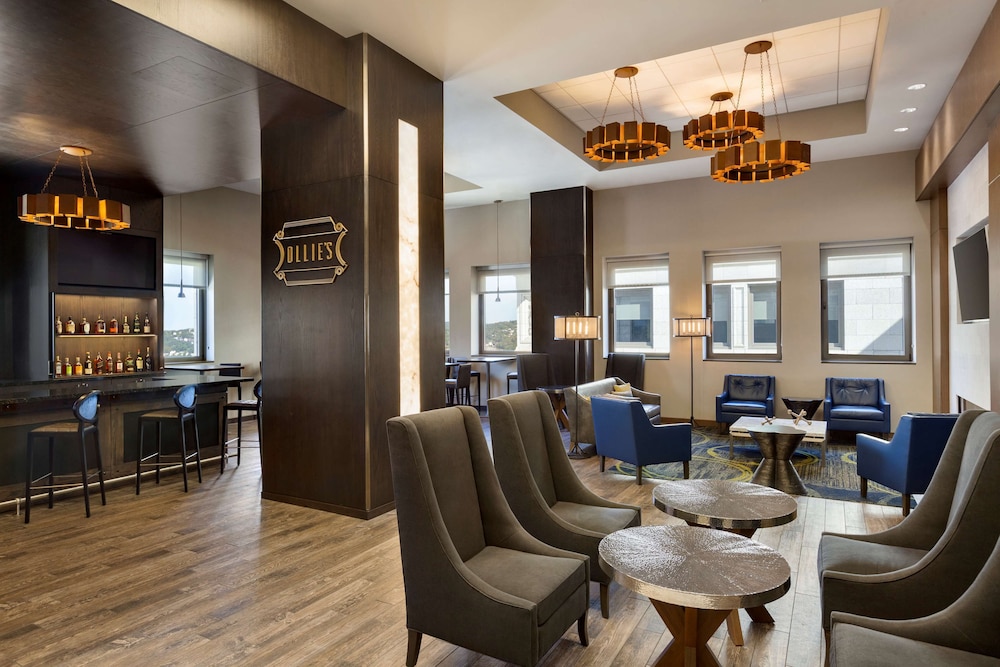 Embassy Suites By Hilton Pittsburgh Downtown - photo 43