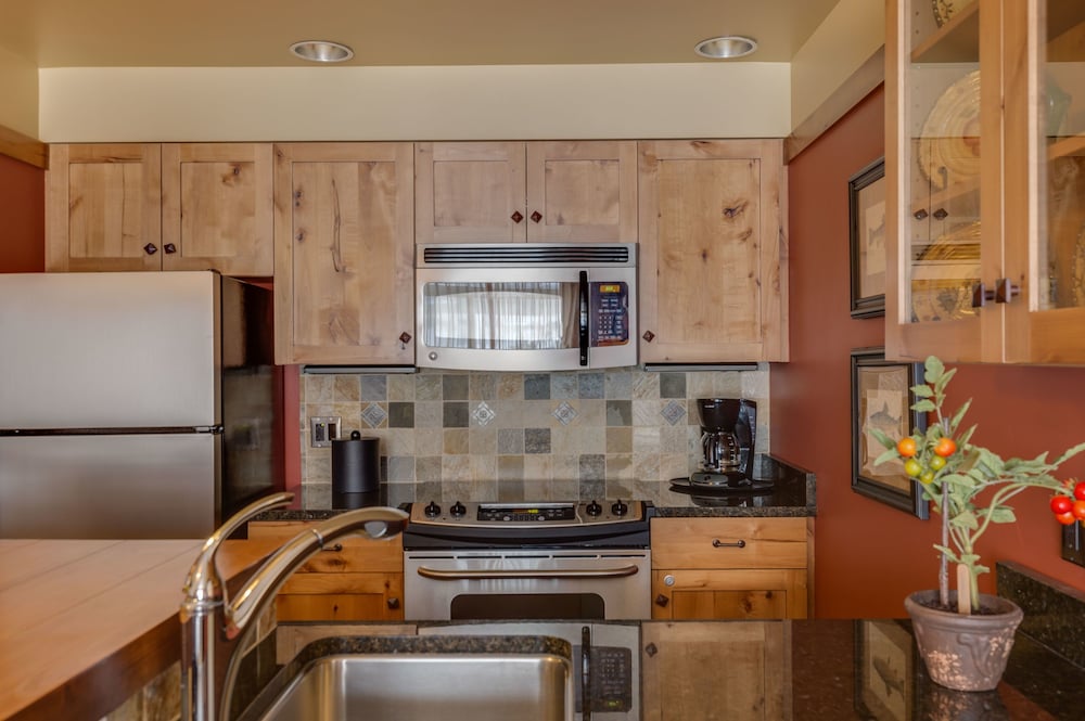 The Lodge at Bronze Buffalo Ranch - photo 17