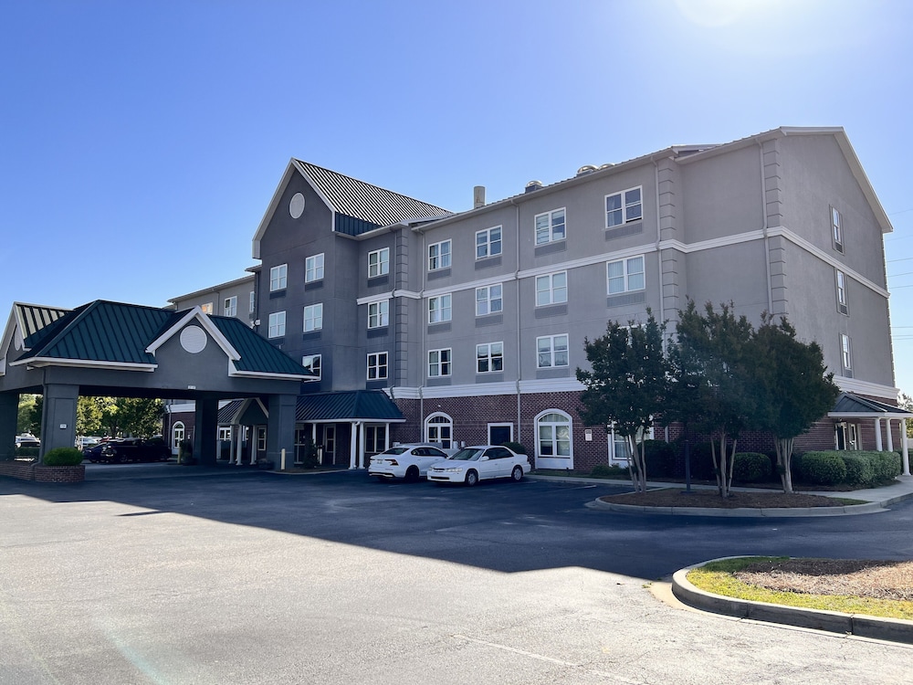 Country Inn & Suites by Radisson Orangeburg SC - featured photo