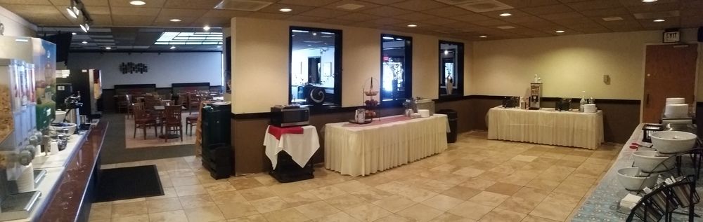 Grand Forks Inn & Suites - photo 12