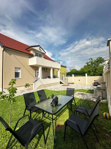 Airport Apartments MM — 4-Star Luxury Hotel in Golubovci, Montenegro