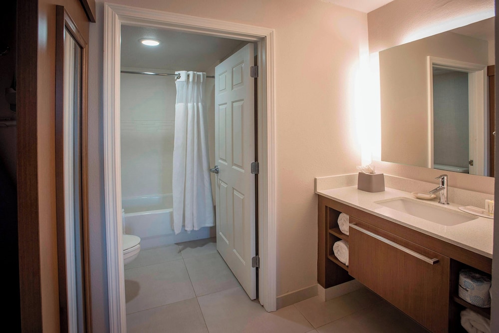 Residence Inn by Marriott Pensacola Downtown - photo 11