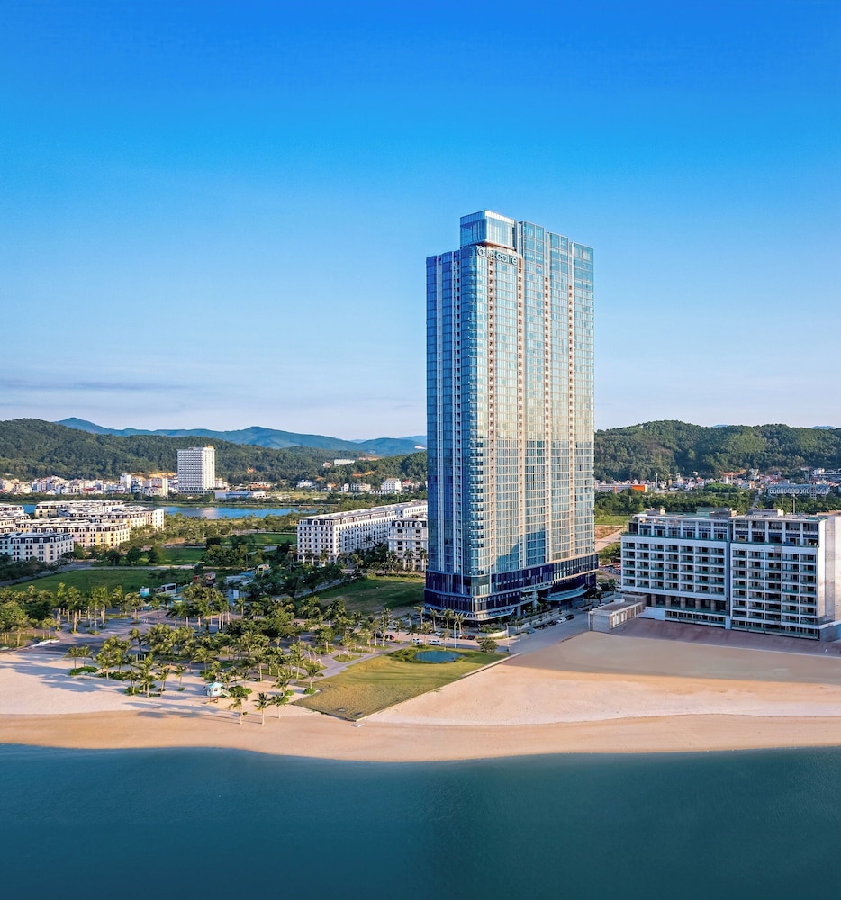 A La Carte Ha Long Bay Managed By Taseco in Ha Long, Vietnam